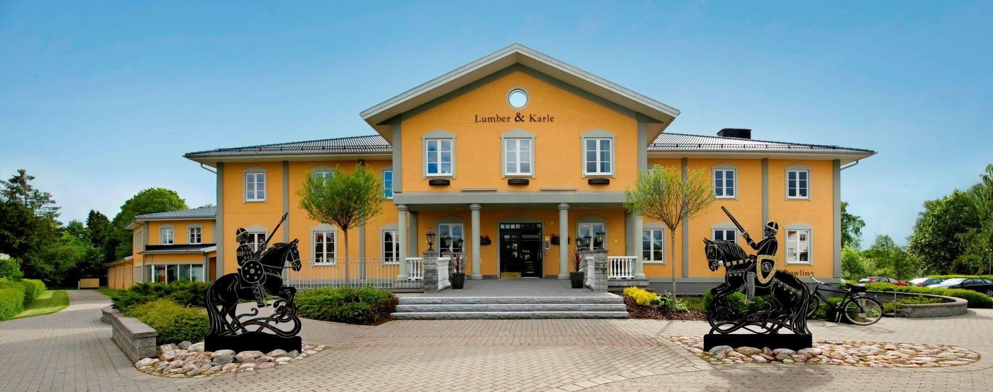 Lumber&Karle Hotel Kvanum Bagian luar foto